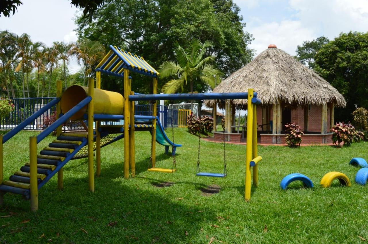 La Esmeralda Casa 2 *