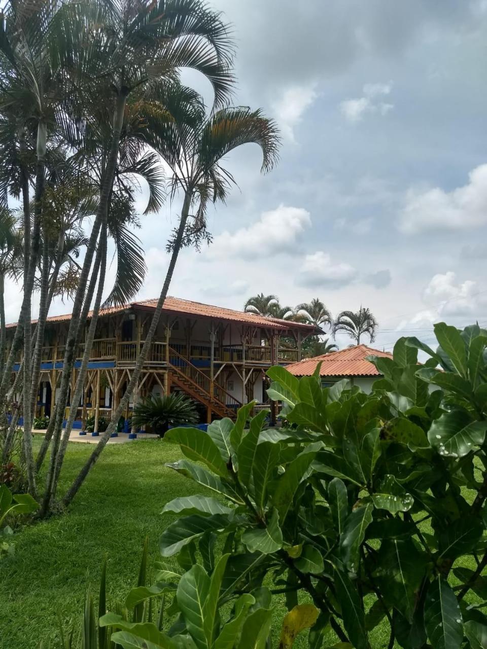 La Esmeralda Casa 2 Calarca